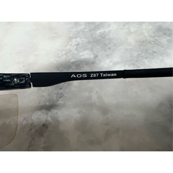 AO SAFETY PHOTOCHROMIC SAFETY GLASSES W/ ADJUSTABLE LENS - Picture 2 of 7